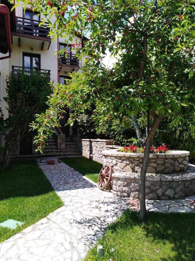 Dryas Guesthouse Polydrossos Eksteriør billede